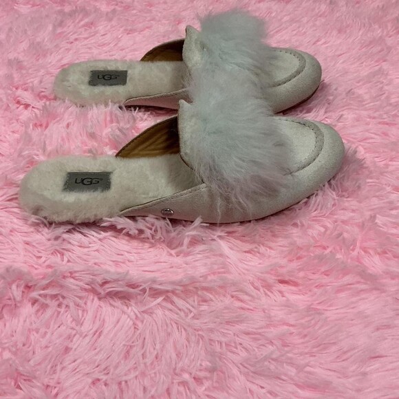 Light Blue Off White Ugg slide on flats - Picture 5 of 6